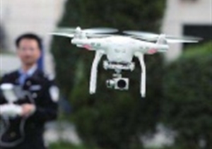 “無(wú)人機交警”規?；蠉?這些本領(lǐng)不可不知