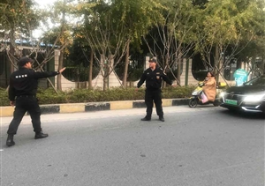 交通事故堵交通，特保積極來(lái)疏通 --惠南市容快速協(xié)助處理交通事故