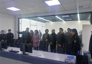 奉賢區柘林鎮領(lǐng)導一行到宗?？萍柬椖楷F場(chǎng)考察調研