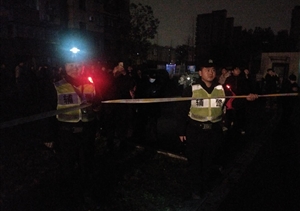 救人滅火忙不停 宗保隊員顯神威 ——五常輔警幫忙救人、救火